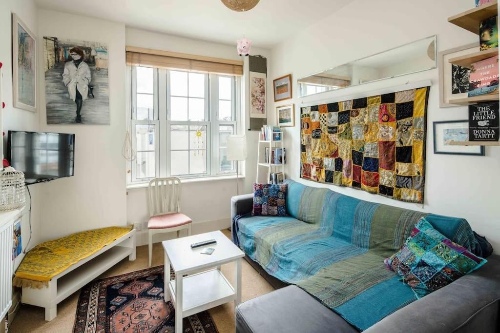 Stylish Flat Near Tower Bridge Londres