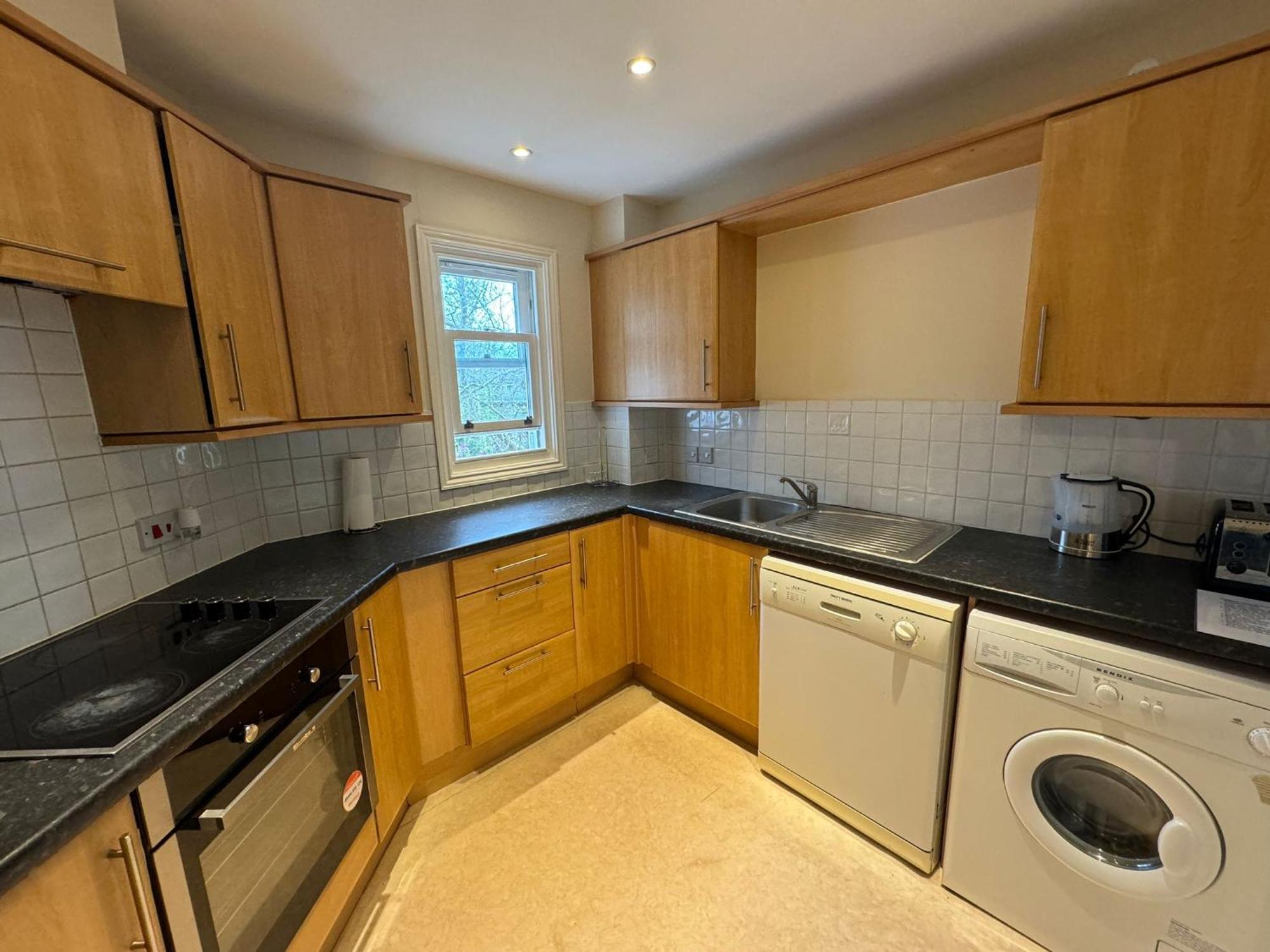 Quiet Residential With Amenities Locally Apartamento *