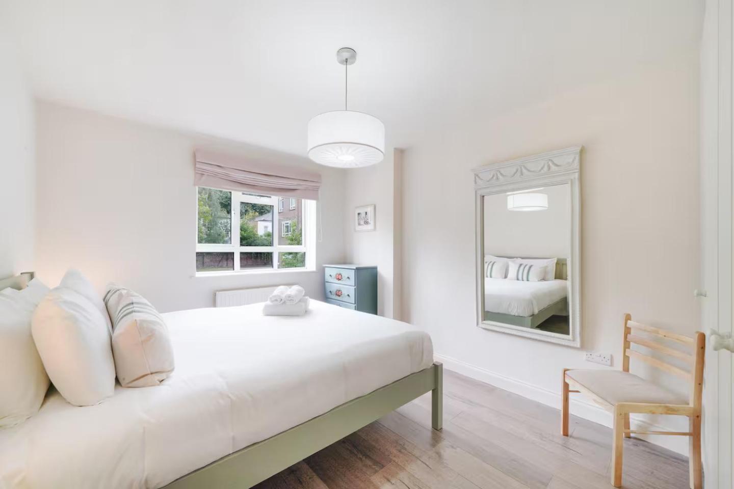 Pass The Keys Modern & Bright 3 Bedroom In Leafy Barnsbury