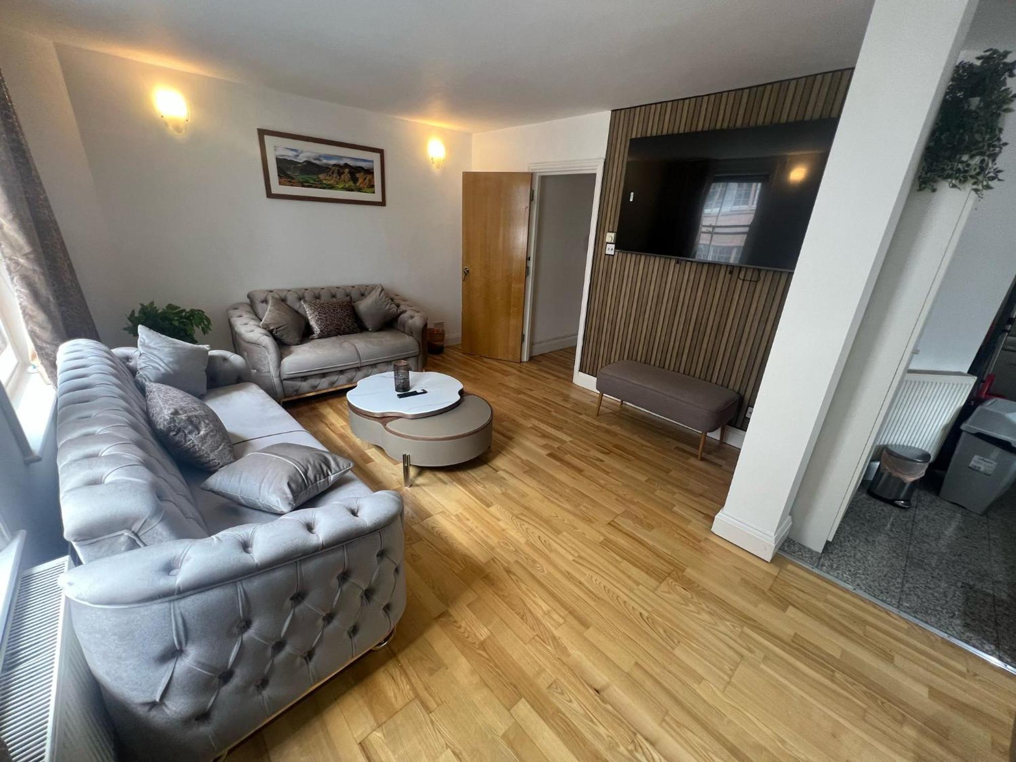 Stylish 1-bedroom In The Heart Of Soho 9wd Apartamento