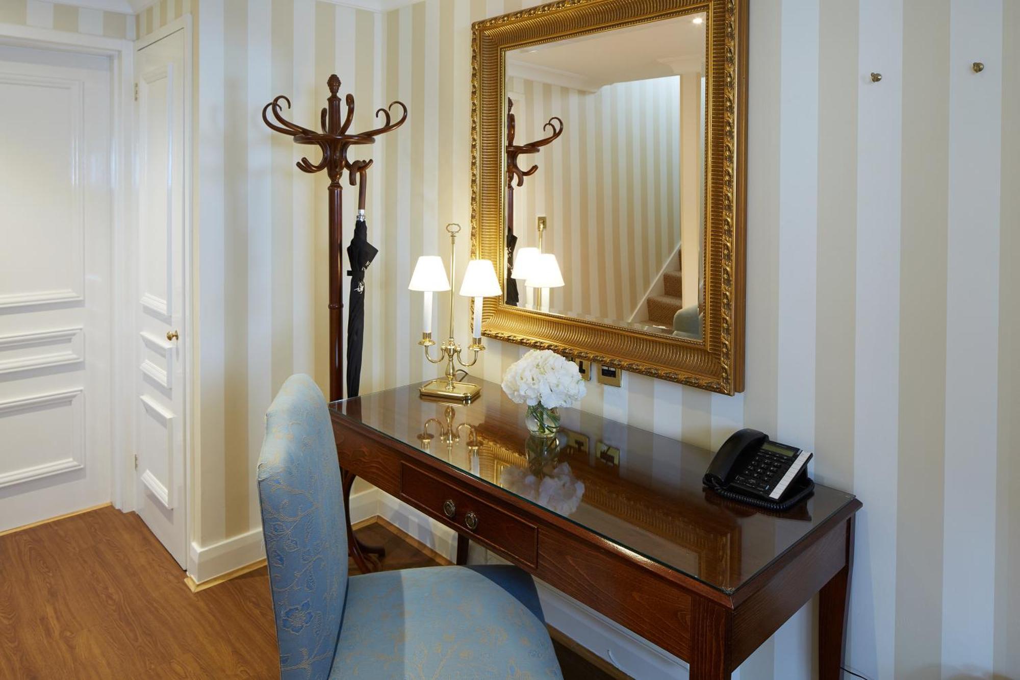 Apartahotel Cheval Thorney Court At Hyde Park 5*