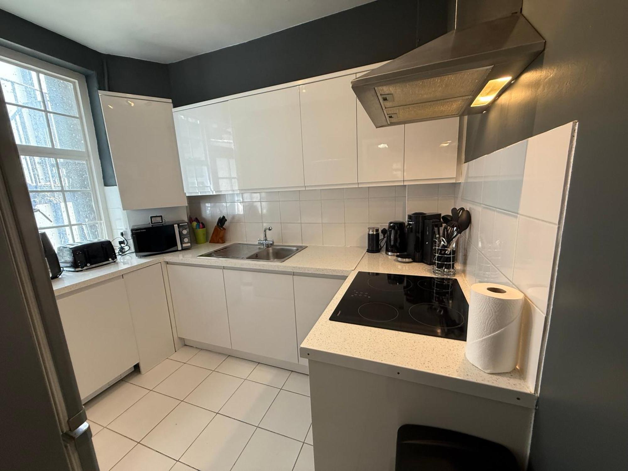 Apartamento Stylish 3-bedroom Flat In Belsize Park Perfect For Families Business Trips! Londres