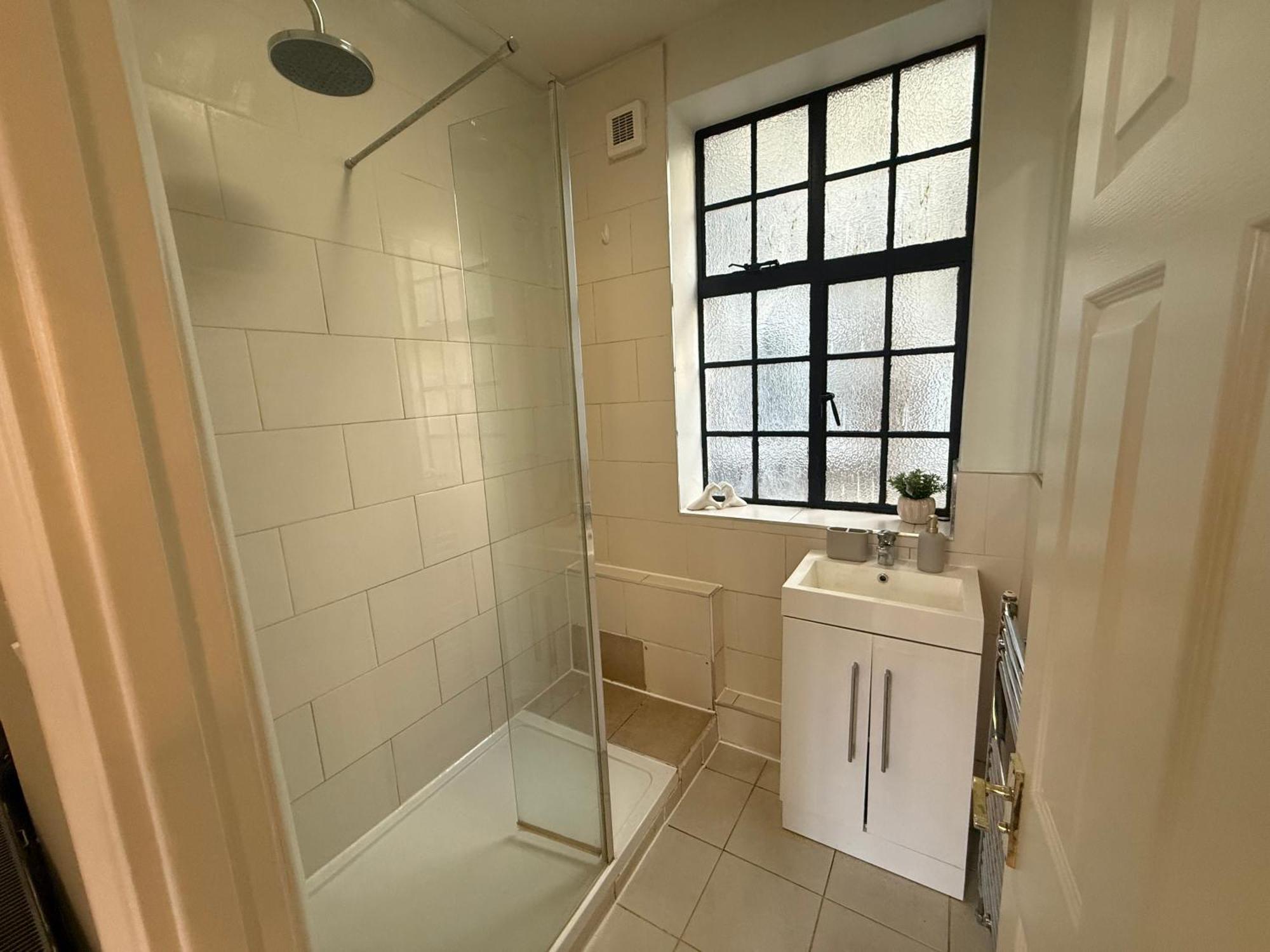 Stylish 3-bedroom Flat In Belsize Park Perfect For Families Business Trips! Apartamento Londres