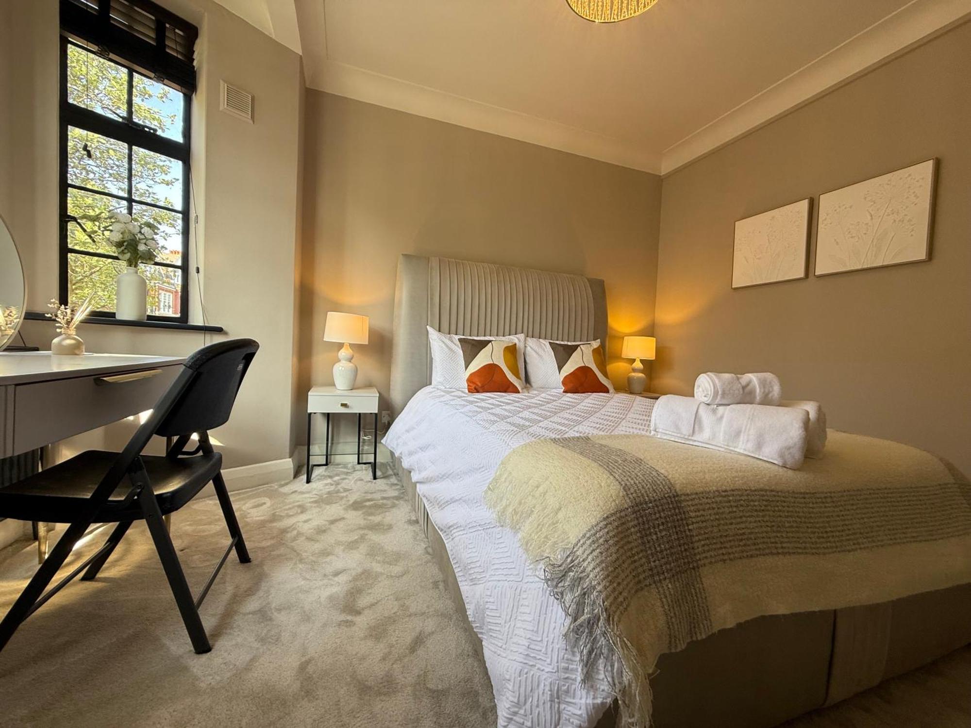 Apartamento Stylish 3-bedroom Flat In Belsize Park Perfect For Families Business Trips! Londres