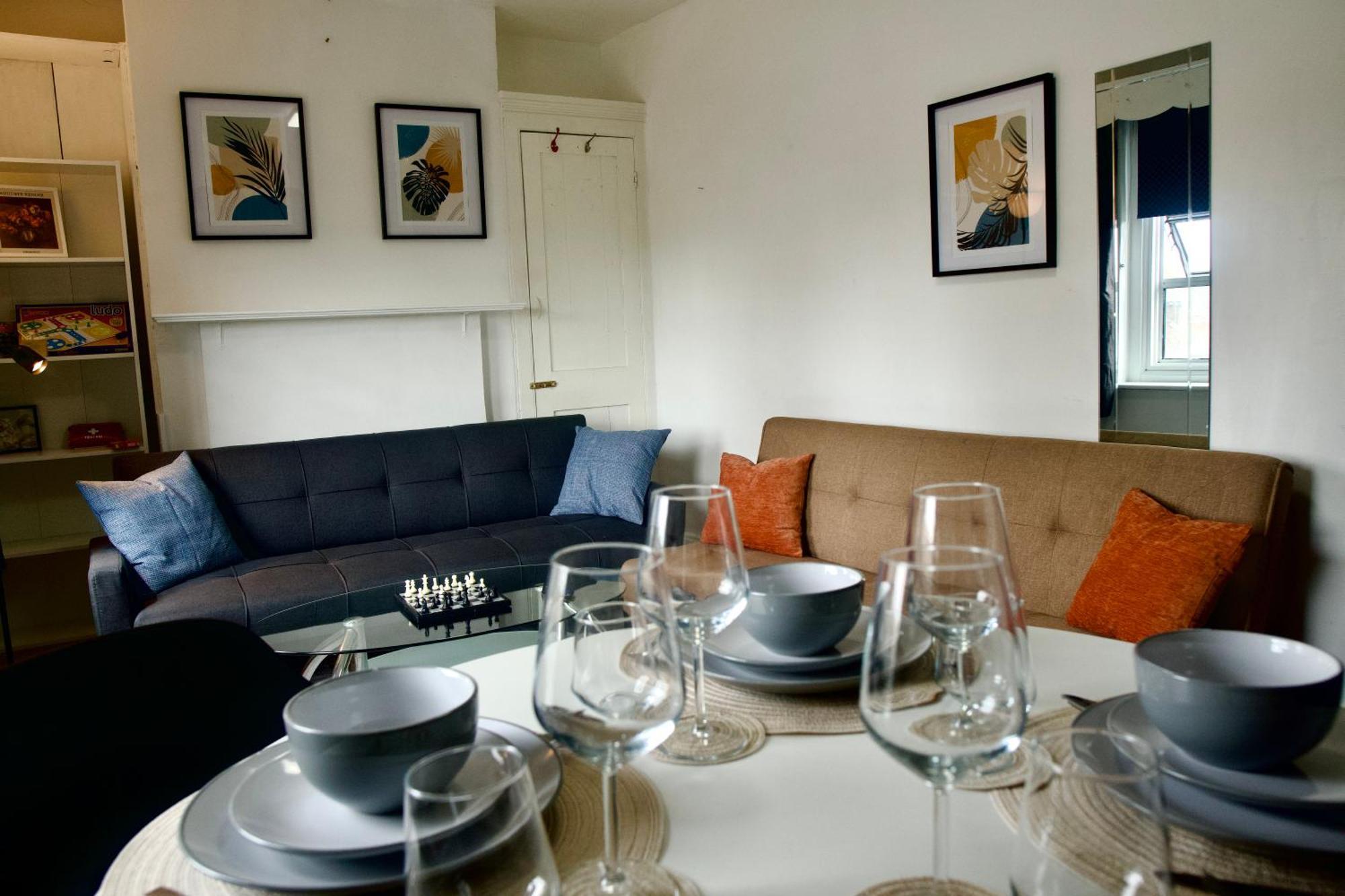 Modern 2 Bed Apartment, 8min To Stratford Station, Sleeps 6 Apartamento