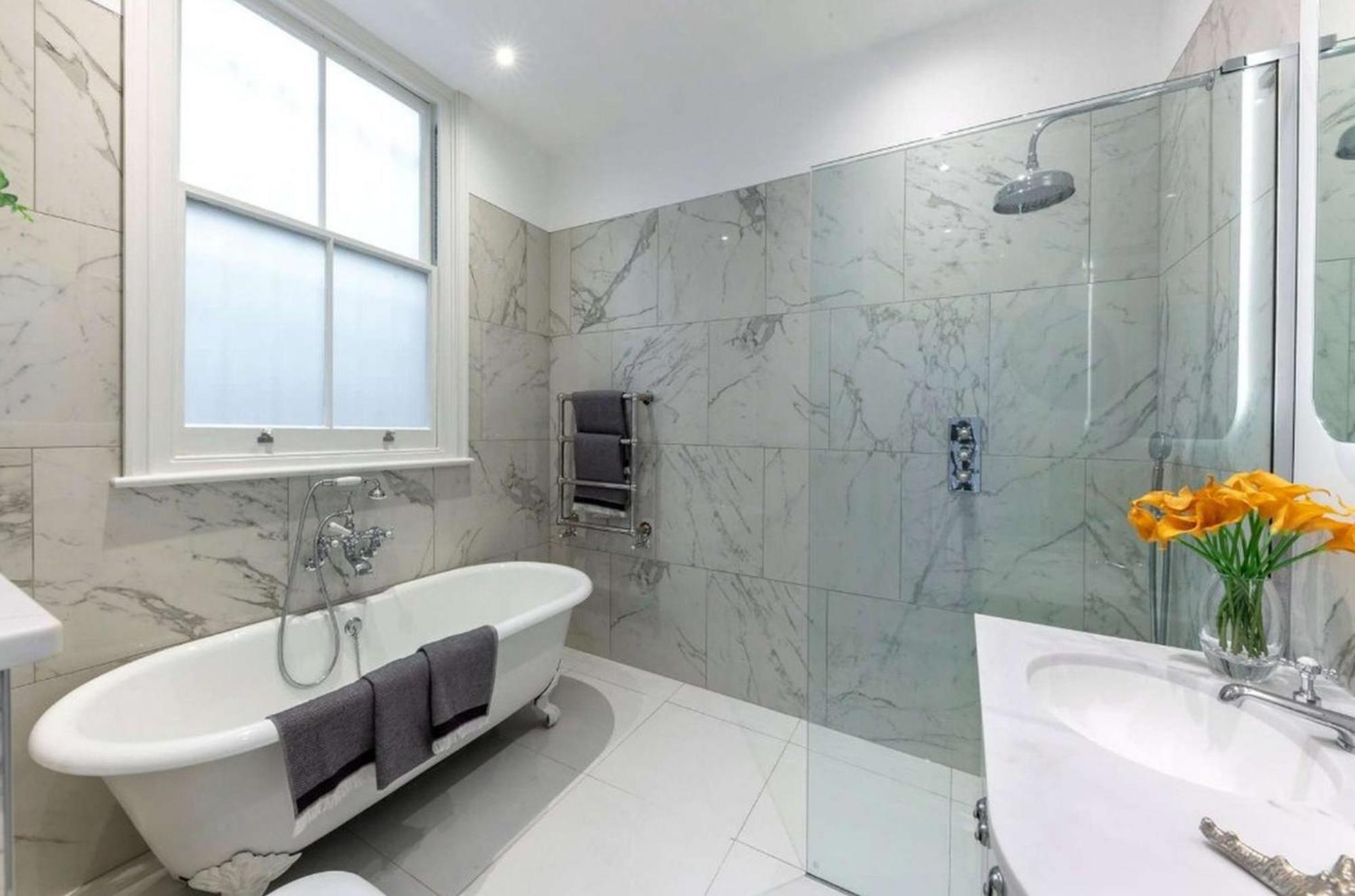 Bright & Spacious 4-bed Flat In Appartement Londen