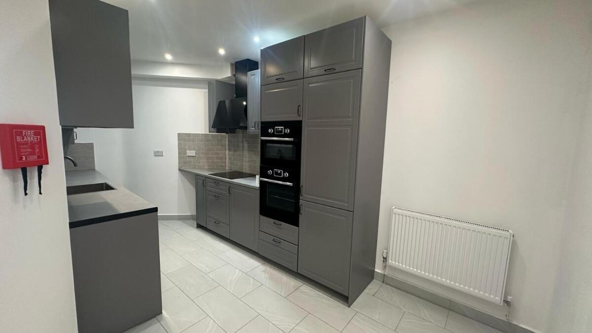 Bell Street 2 Bedroom Flat B *
