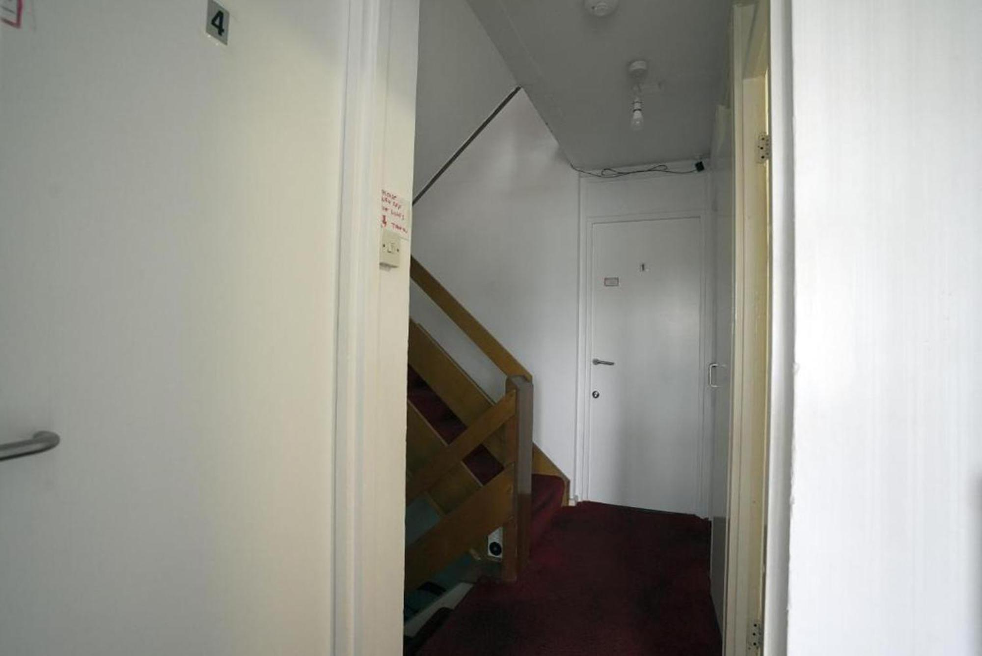 Hospedagem domiciliar Elephant & Castle - Zone 2 - Private - Shared Bathroom *