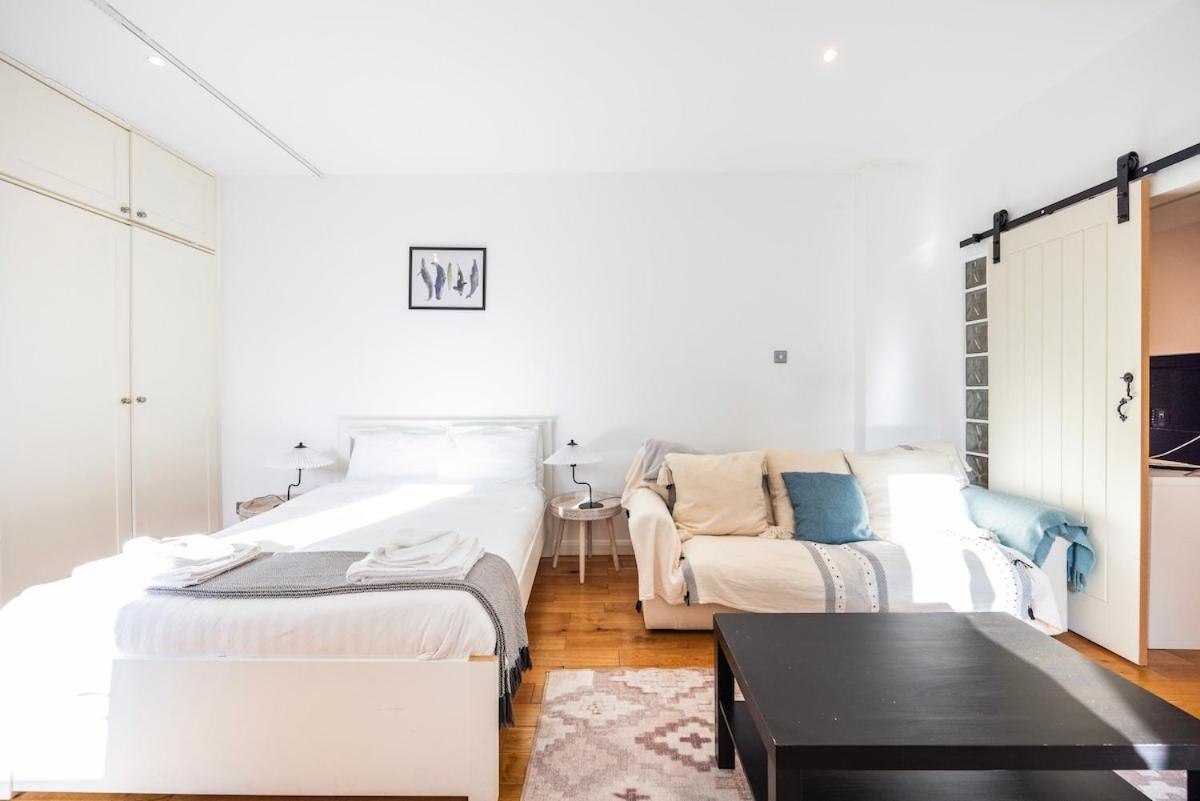 Near Kings Cross,2bd Private Balcony, Easy Grocery Apartamento