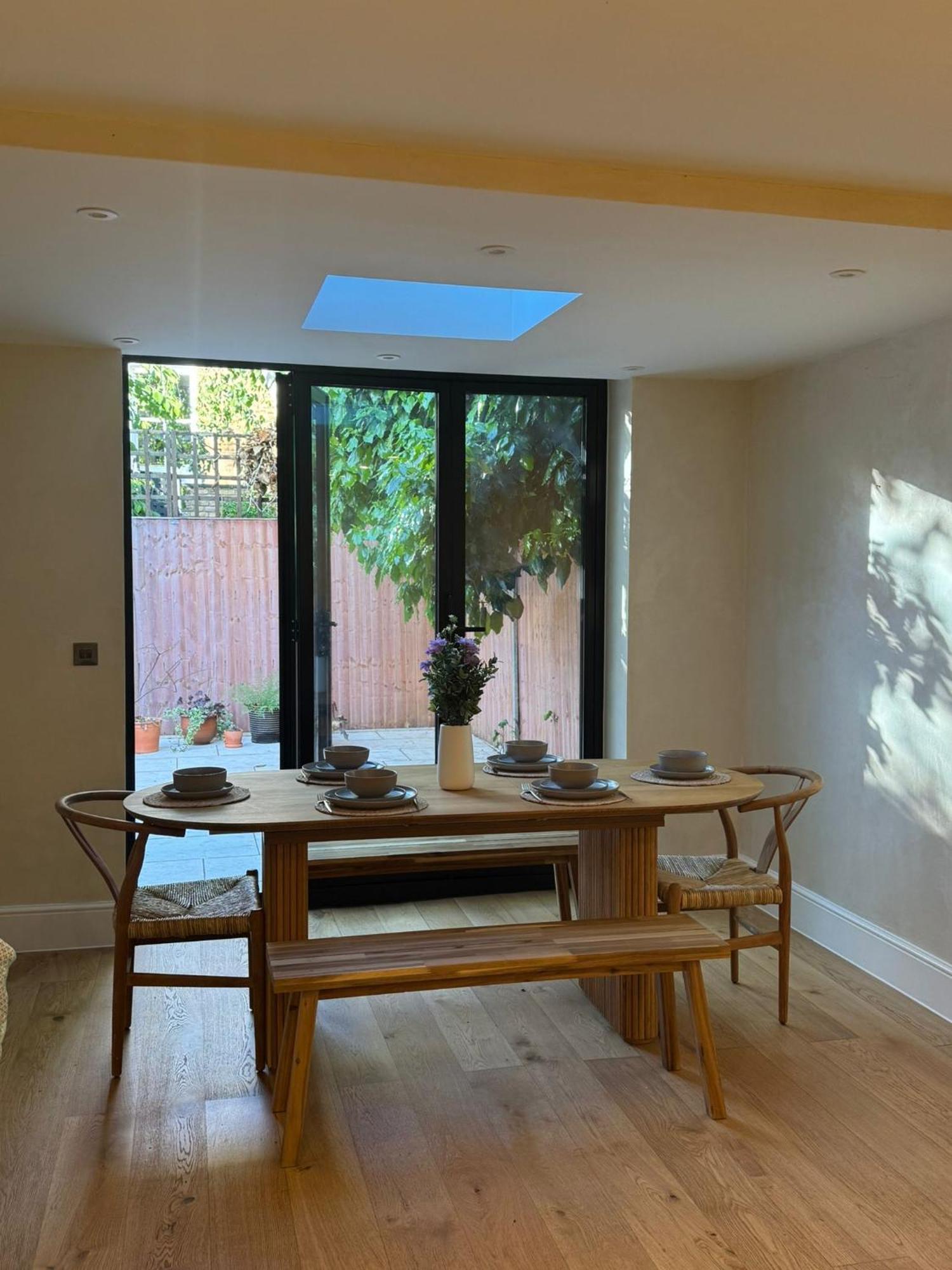 Holiday home Lavish Maida Vale Townhouse Sleeps Up To 8 With Patio & Office - Open To Short & Long Term Lets *