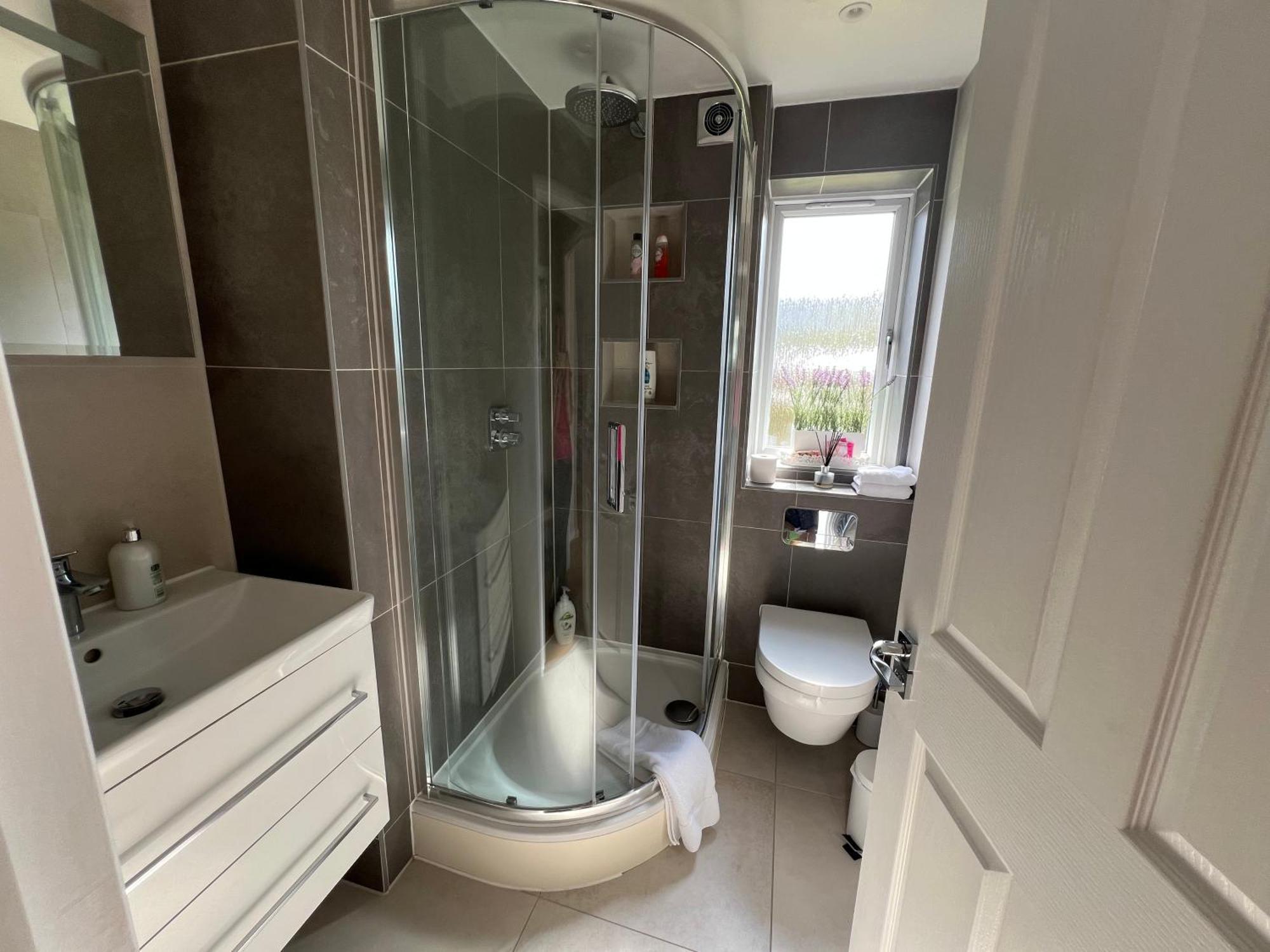 Homestay Comfortable In A Luxurious With Parking In Blackheath *
