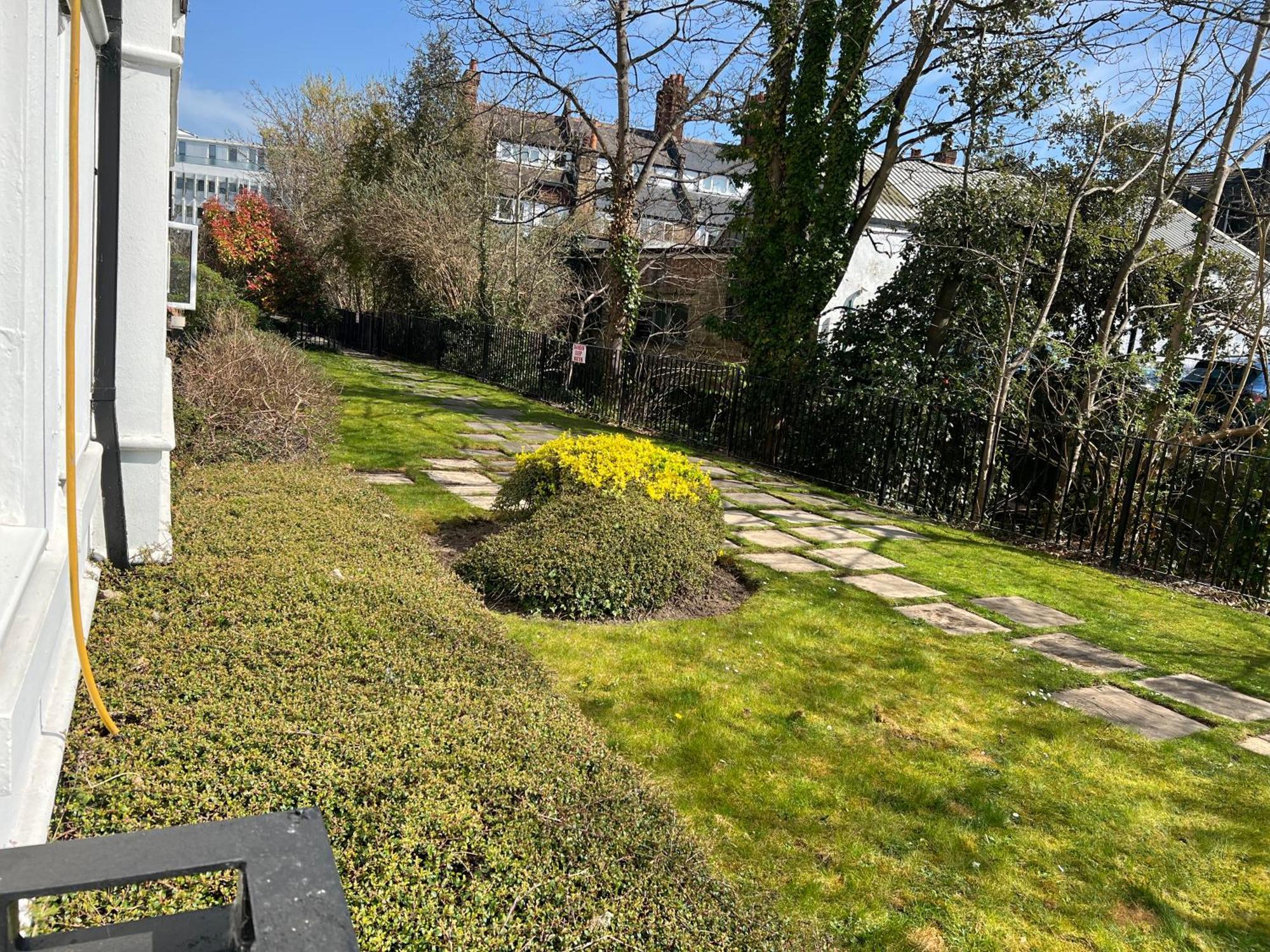 Homestay Comfortable In A Luxurious With Parking In Blackheath *