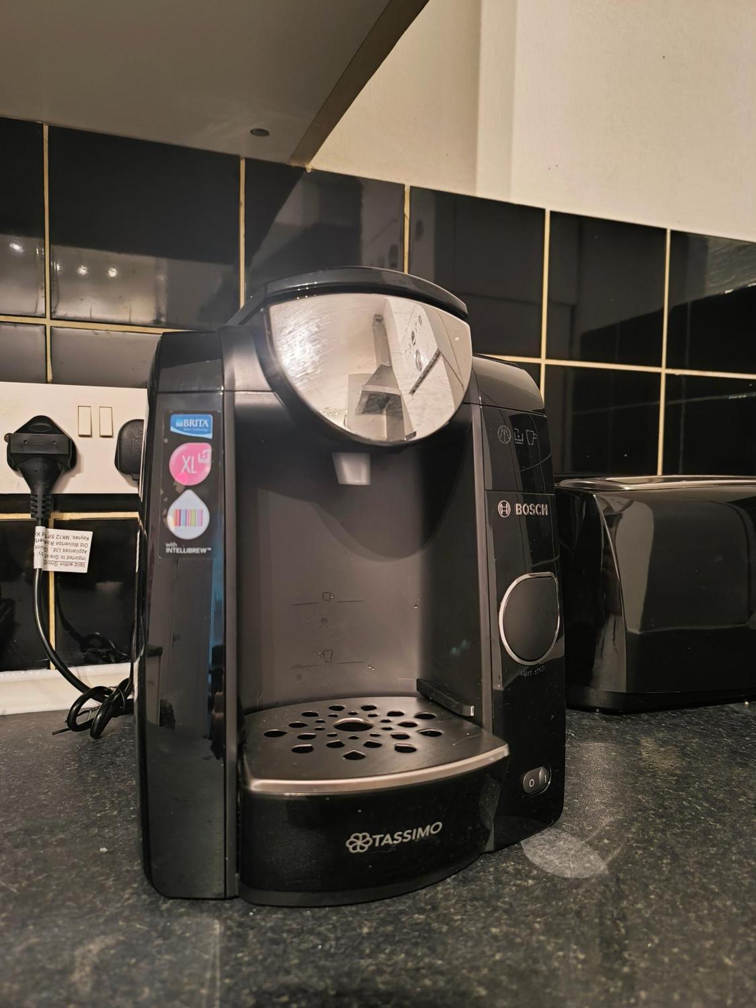 Guest house 4 Person 3min From South Wimbeldon Tube Station Room2