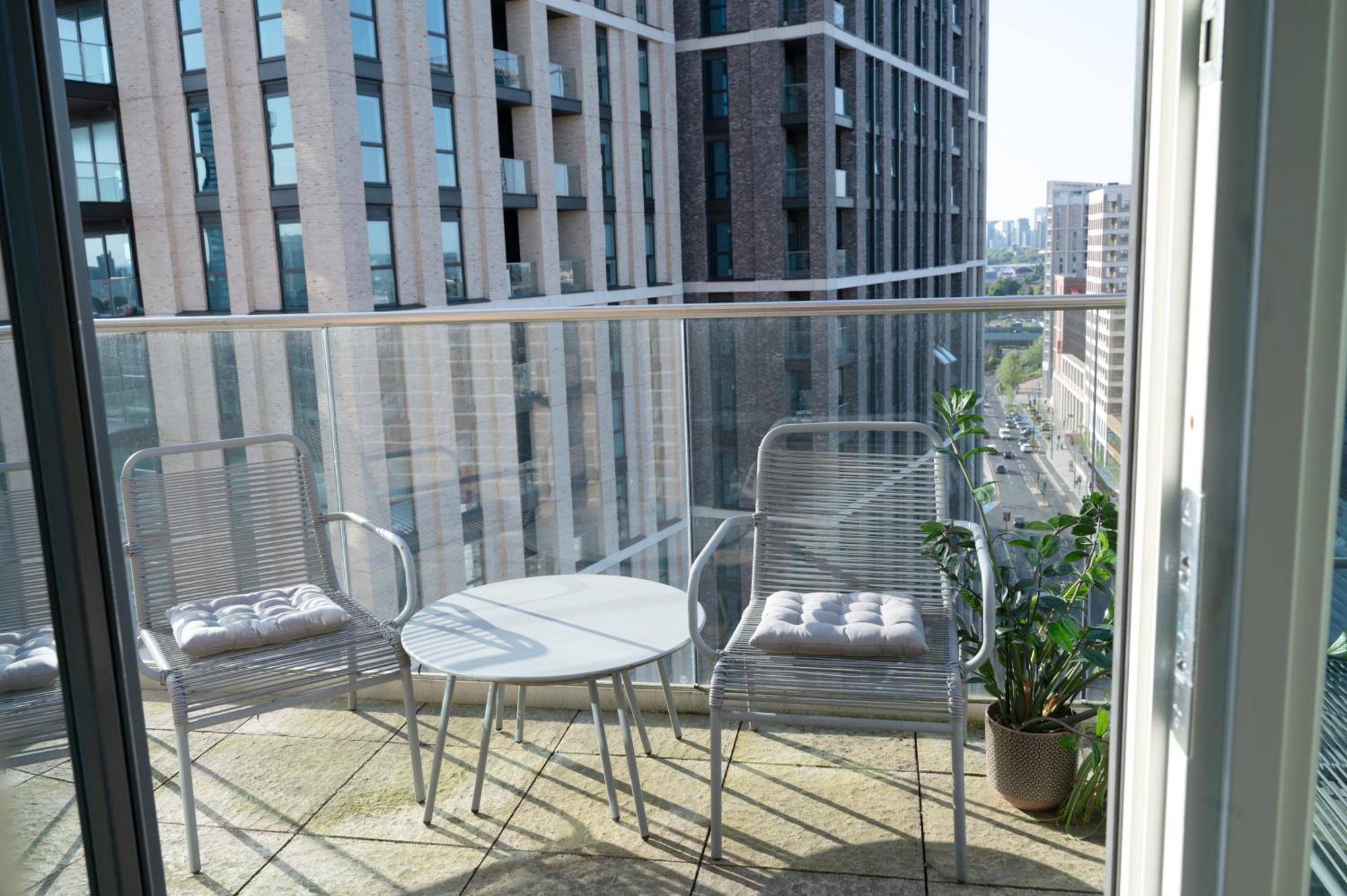 Luxury 2br With Views And By Station Canning Town Appartement