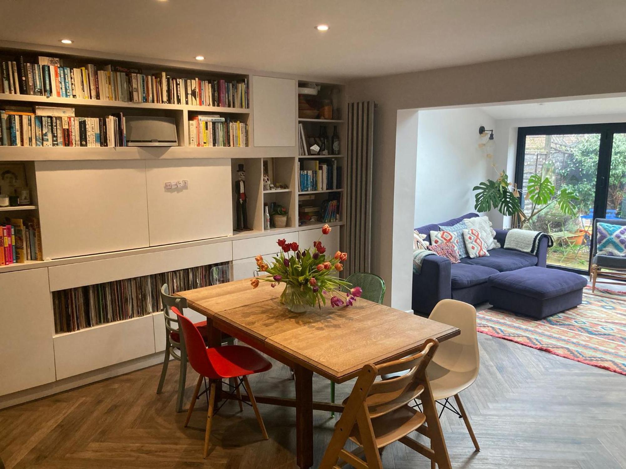 Stylish House With Many Toys And Games Appartement