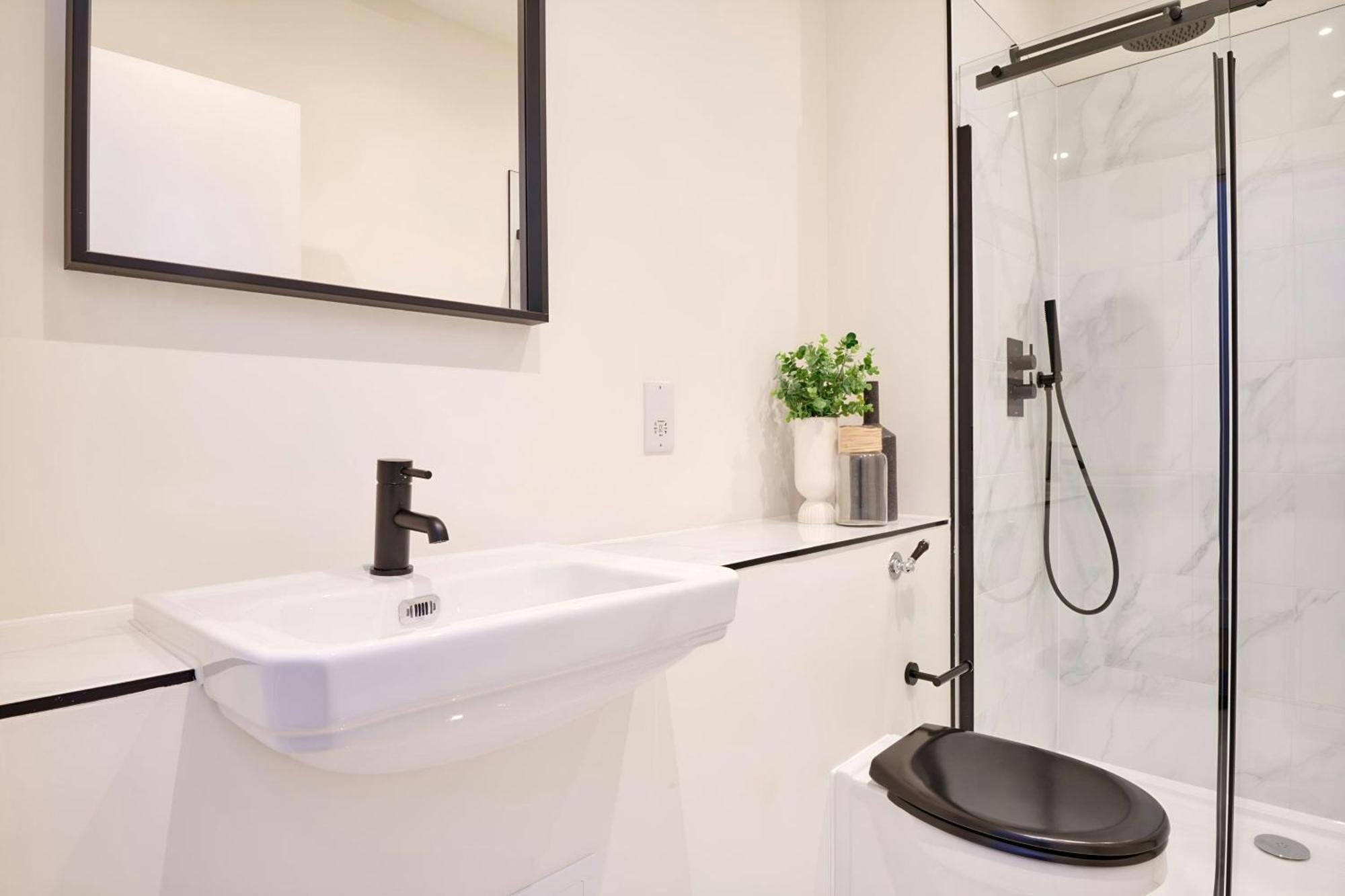 The Prince Hotel Vauxhall, Sonder By Marriott Bonvoy Hotel