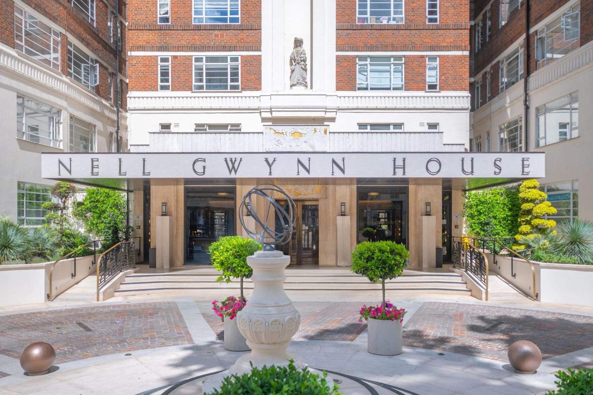 1 Bed Flat In Nell Gwynn House, Sleeps 4, Steps From Harrods & Hyde Park, 24 Hour Reception * Londres