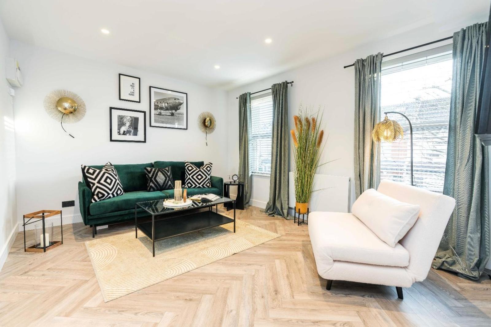 Convenient Family Flat-stylish Unique Londres