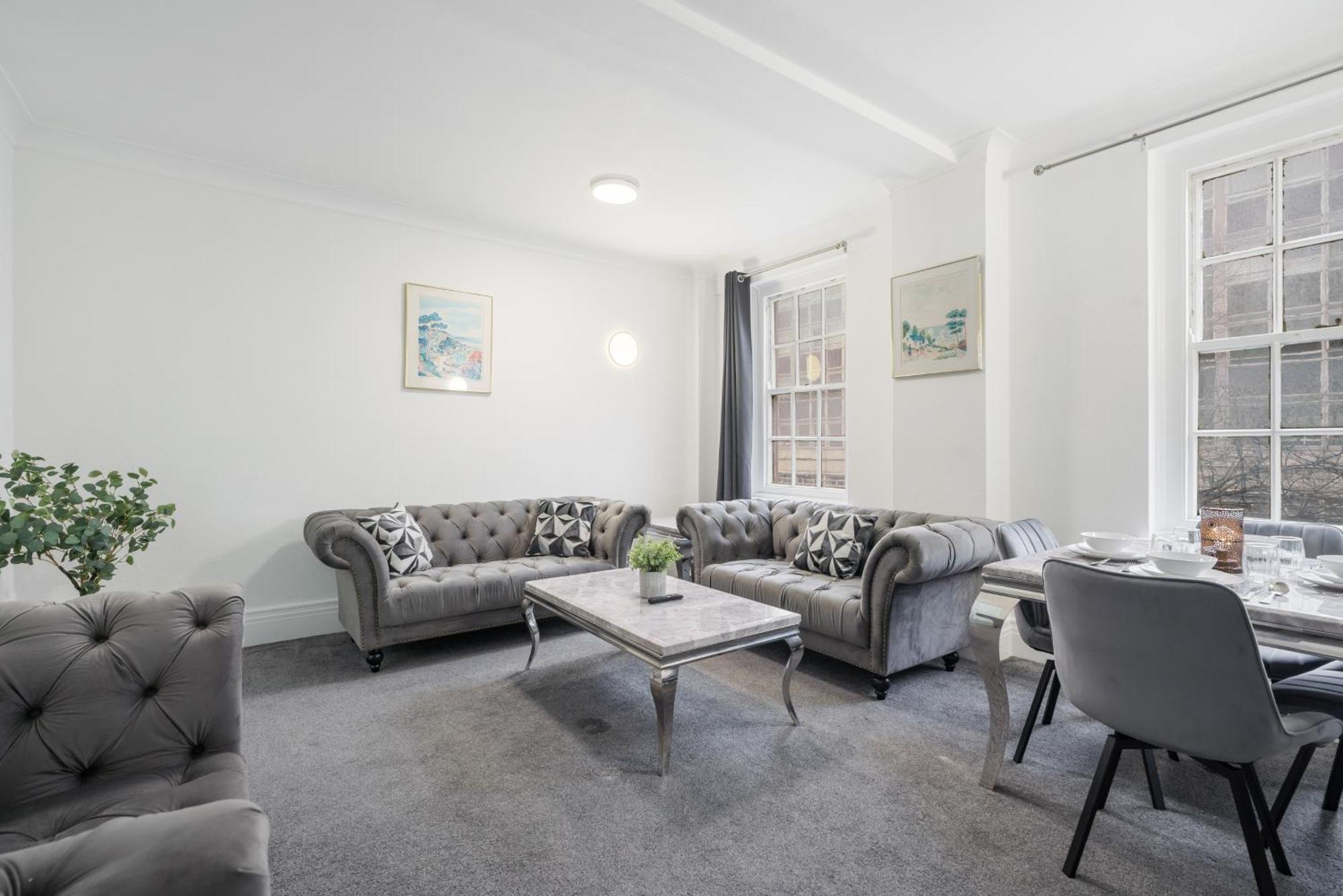 Elegant 2-bedroom 23gcm *