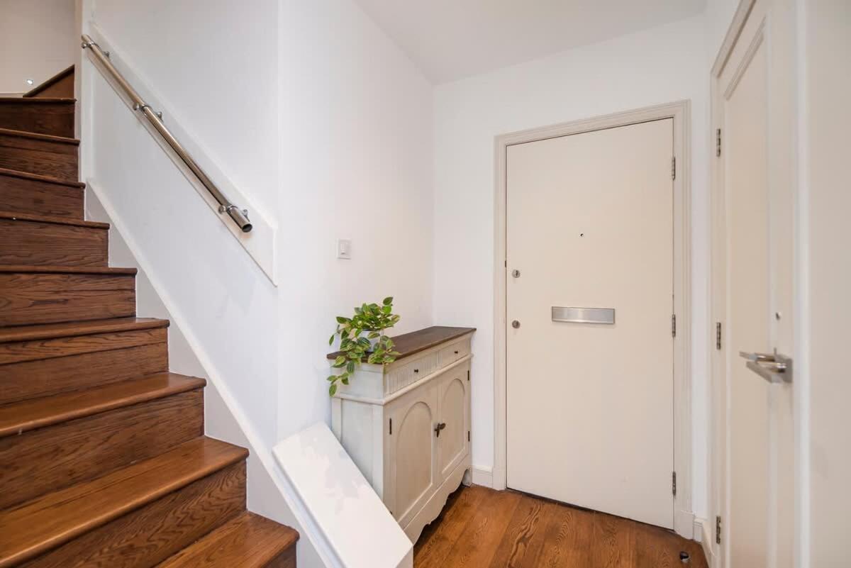 2 Bed Maissonette Londres