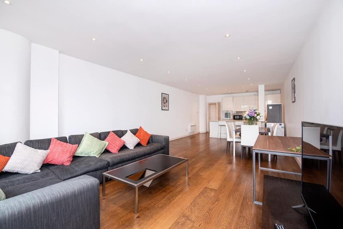 2 Bed Maissonette Apartamento Londres