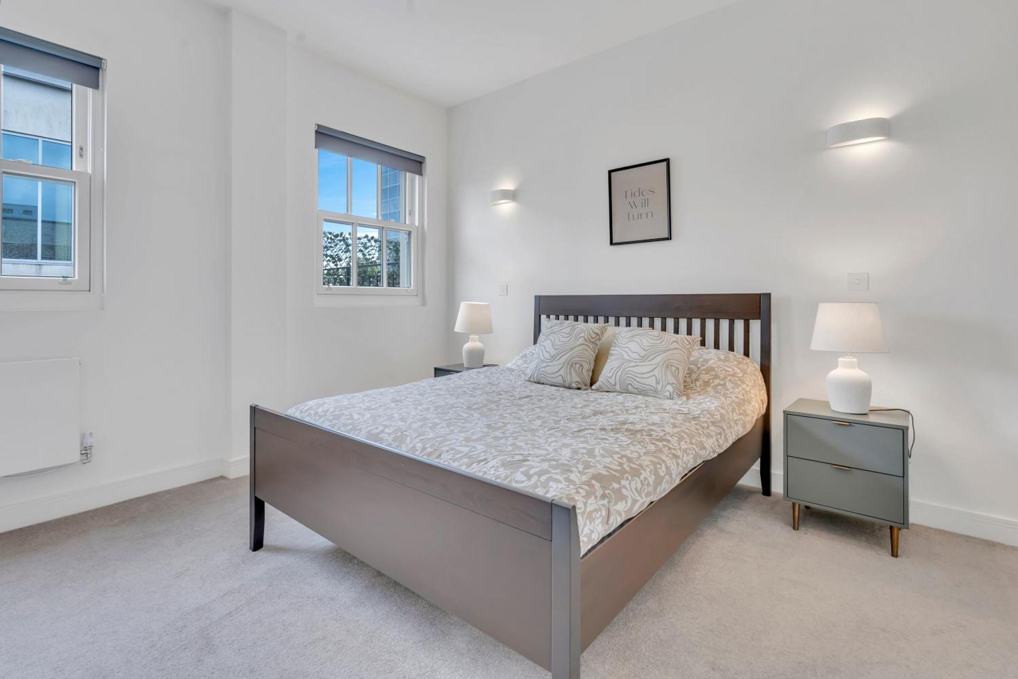 Apartment Modern Cosy 2 Bed Apartment, Smart Tv & Netflix With Private Balcony And View