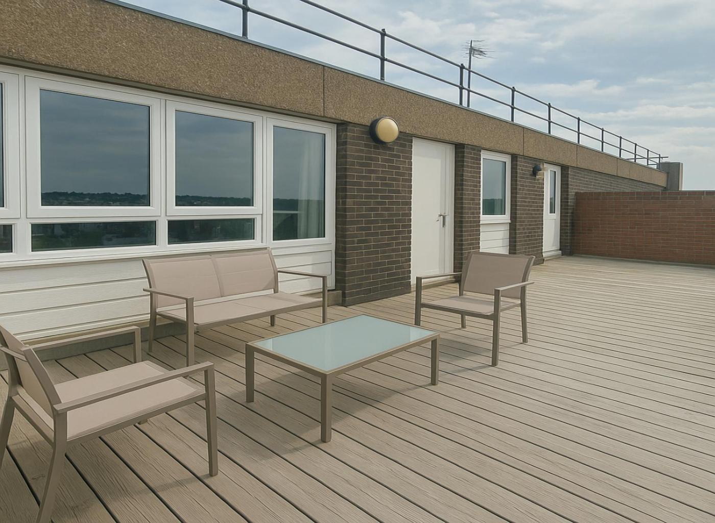 Apartment 2 Bed Flat Near Westfield *
