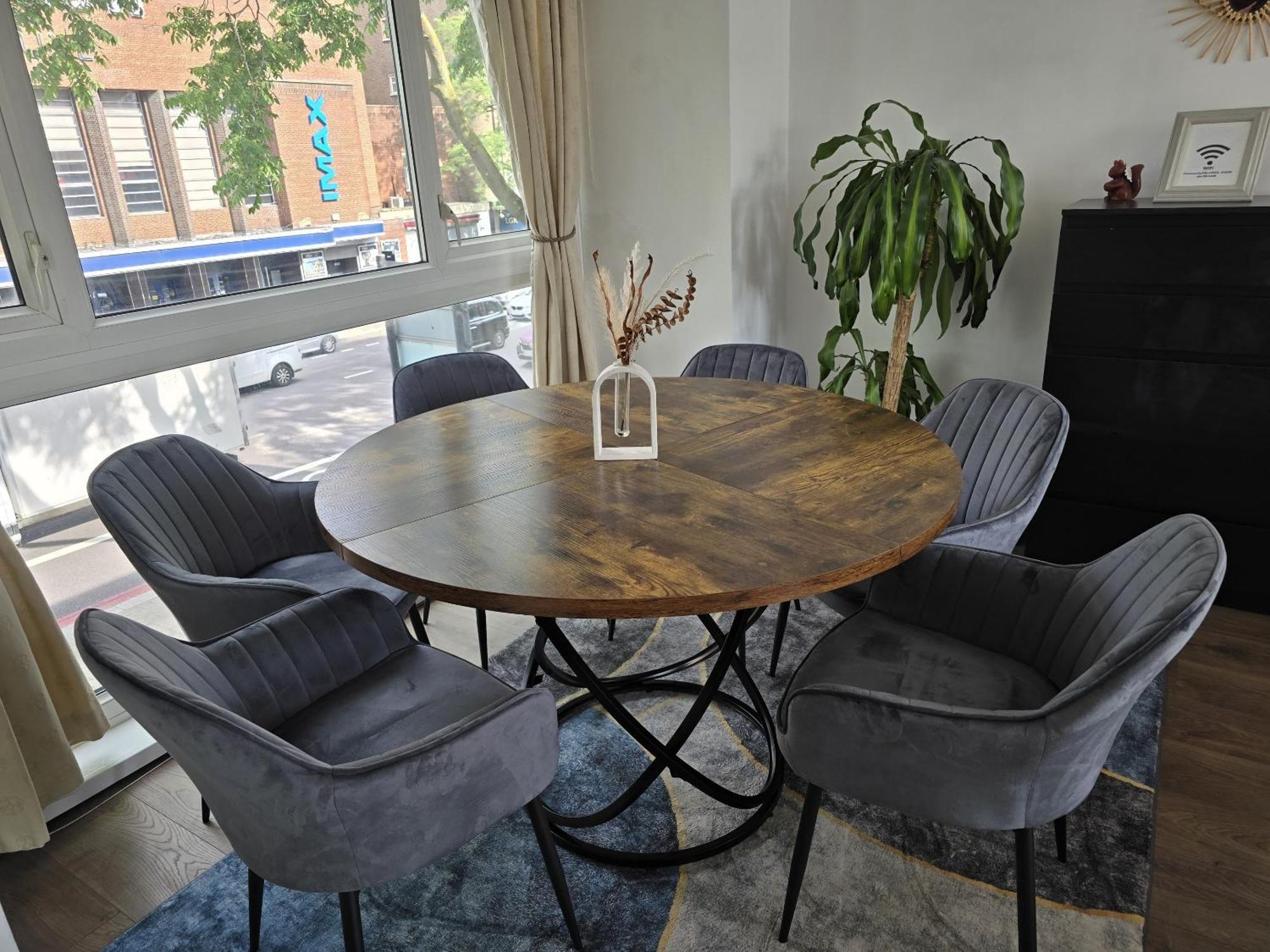 Beautiful 3-bed At Swiss Londres