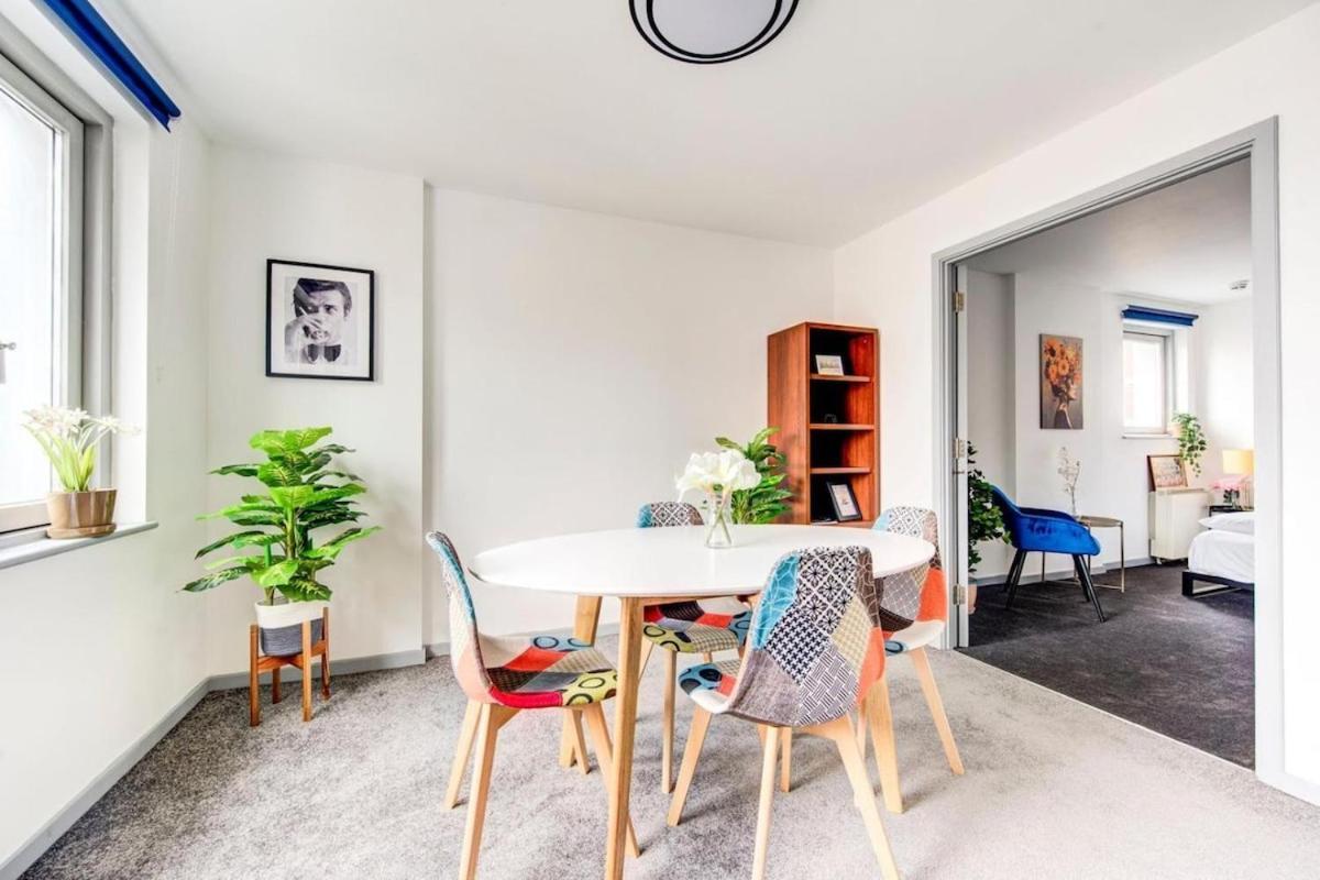 Thames Canary Wharf Flat Sleeps 8 Near O2 Airport