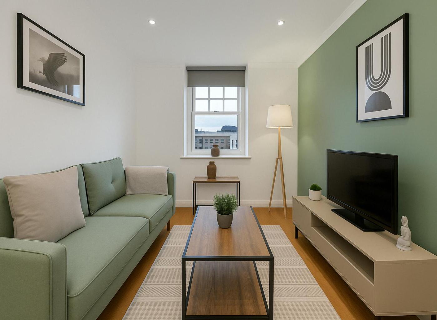 2 Bed Flat Near Old Street Station *