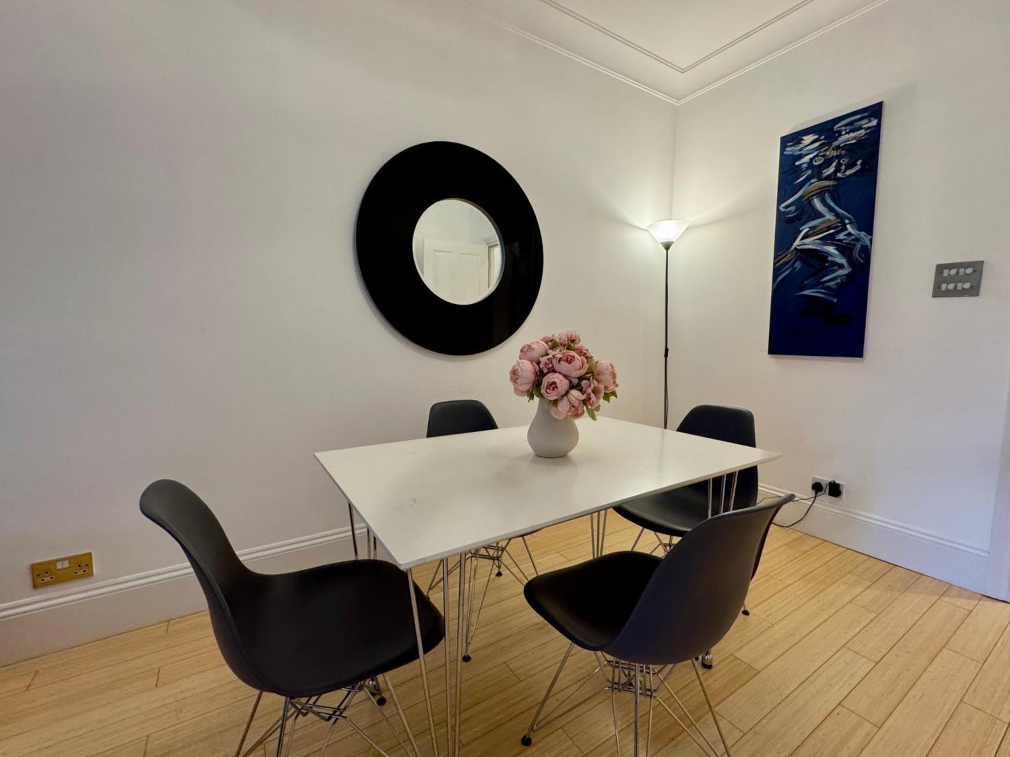 Knightsbridge Harrods 2 Bed 2 Bath With Terrace London