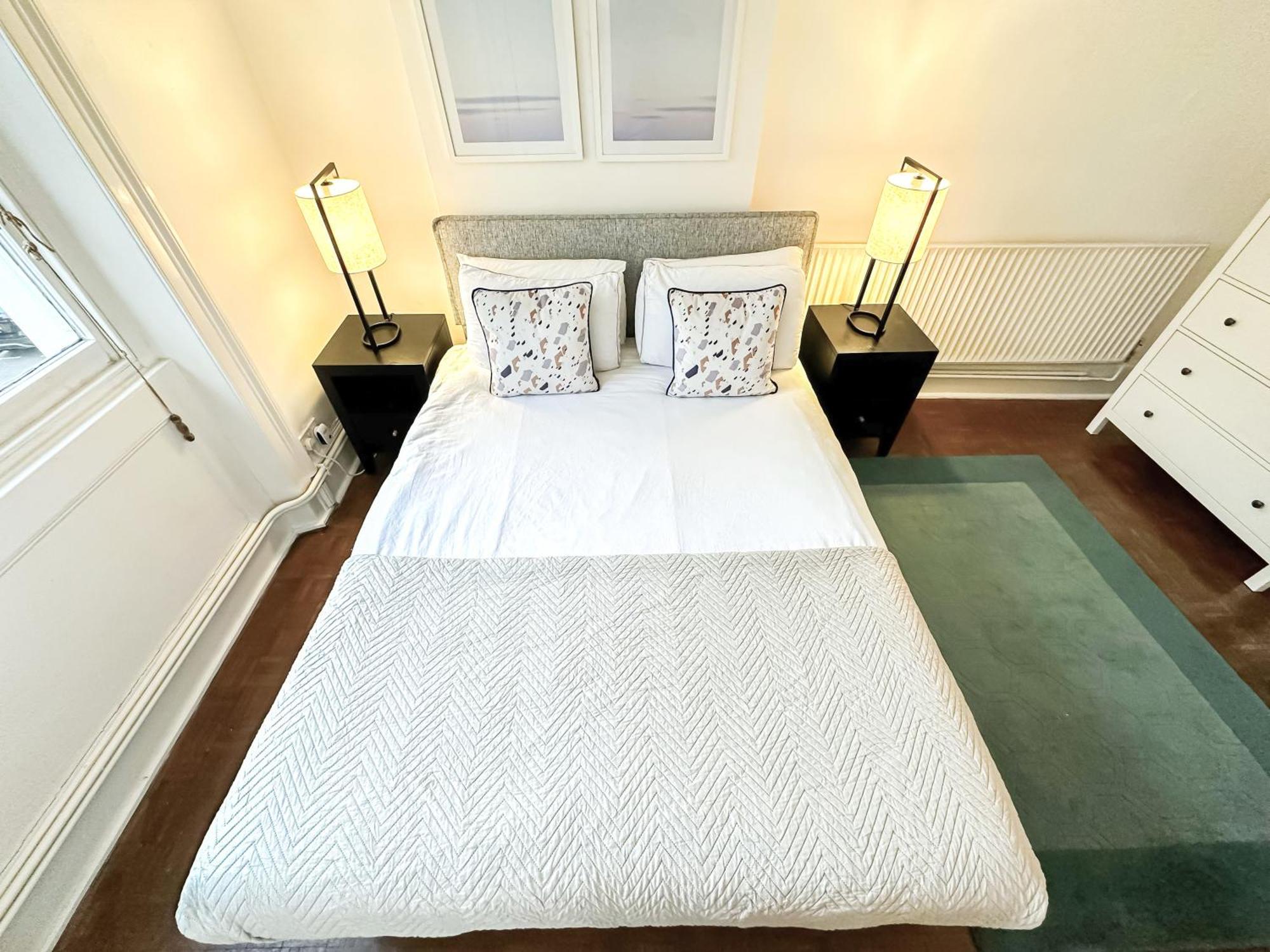 Apartment Stylish 2-Bedroom Apartment In Maida Vale Near Little Venice & Paddington *