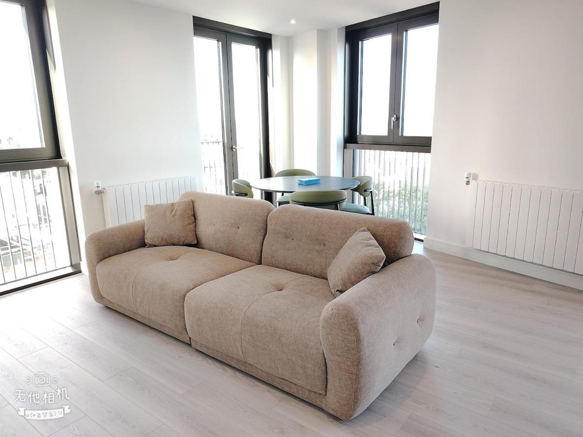 Unique 2 Bedroom Flat By Westham
