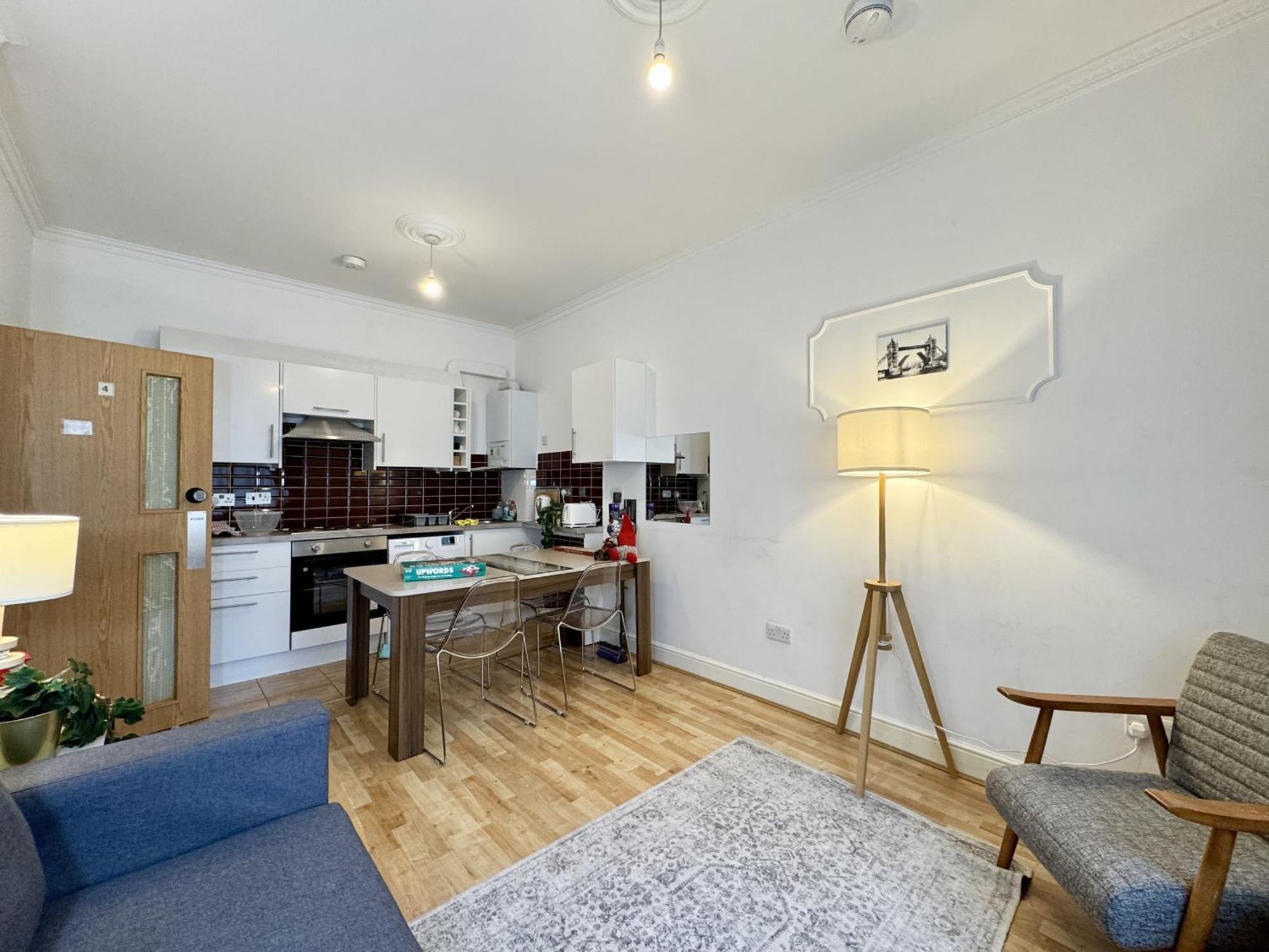 Apartment Group Getaway Near King's Cross And Camden Town