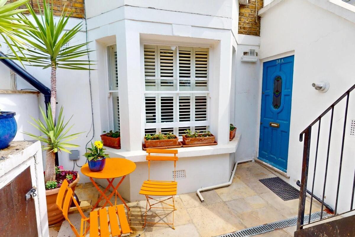 Bright 2 Bed With Patio & Backyard On Victoria Park * Londen