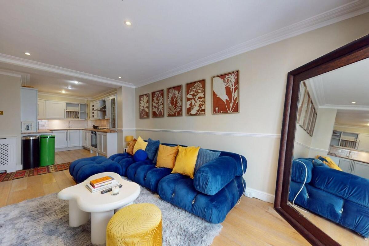 Bright 2 Bed With Patio & Backyard On Victoria Park * Londen