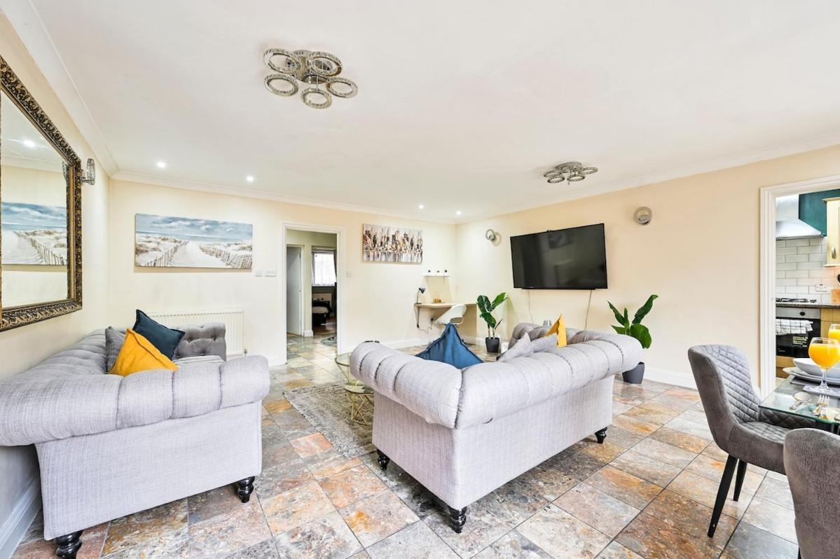 2br Contractor Stay, Wifi, Parking, Discounted Monthly Apartamento *