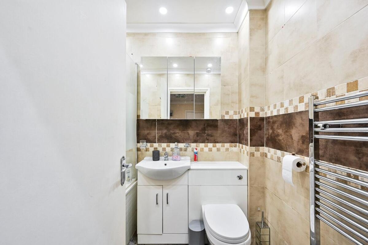 2br Contractor Stay, Wifi, Parking, Discounted Monthly Apartamento *
