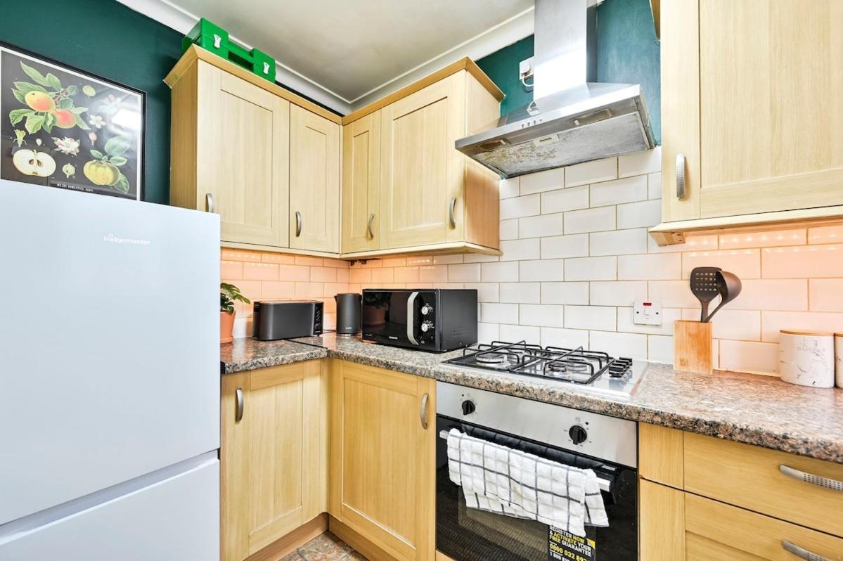 Apartamento 2br Contractor Stay, Wifi, Parking, Discounted Monthly *