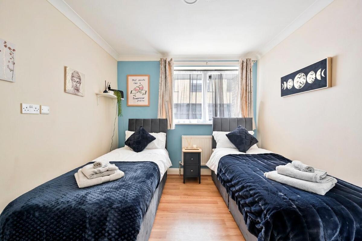 2br Contractor Stay, Wifi, Parking, Discounted Monthly Londres