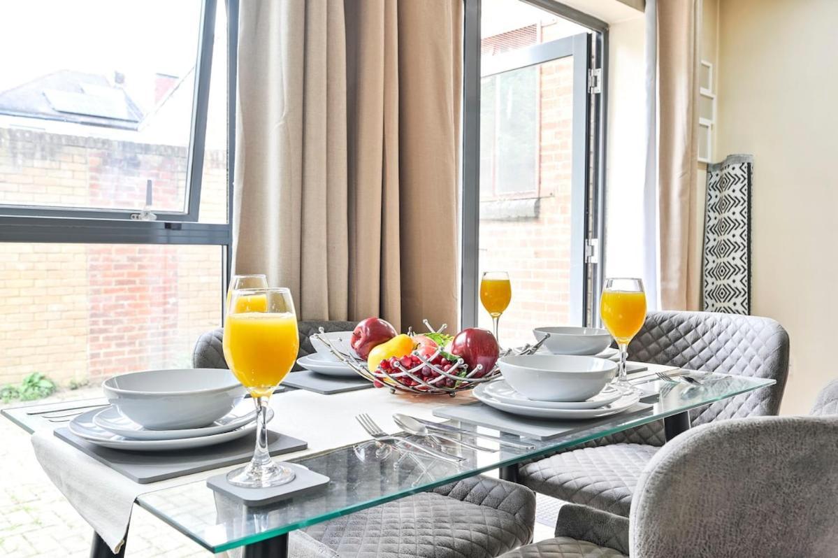 2br Contractor Stay, Wifi, Parking, Discounted Monthly Apartamento