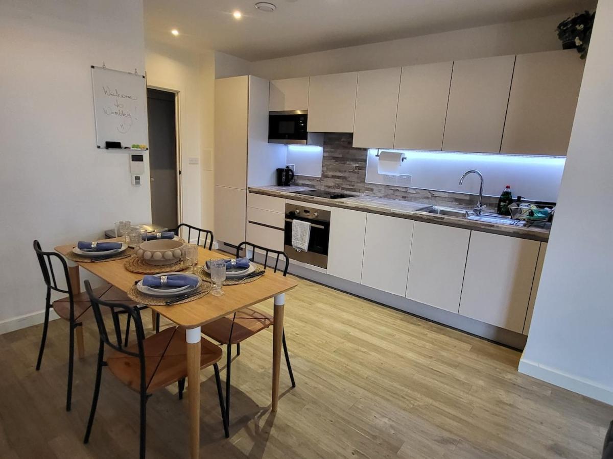 Apartamento Wembley Stadium 2 Bedroom - 1 Minute Walk