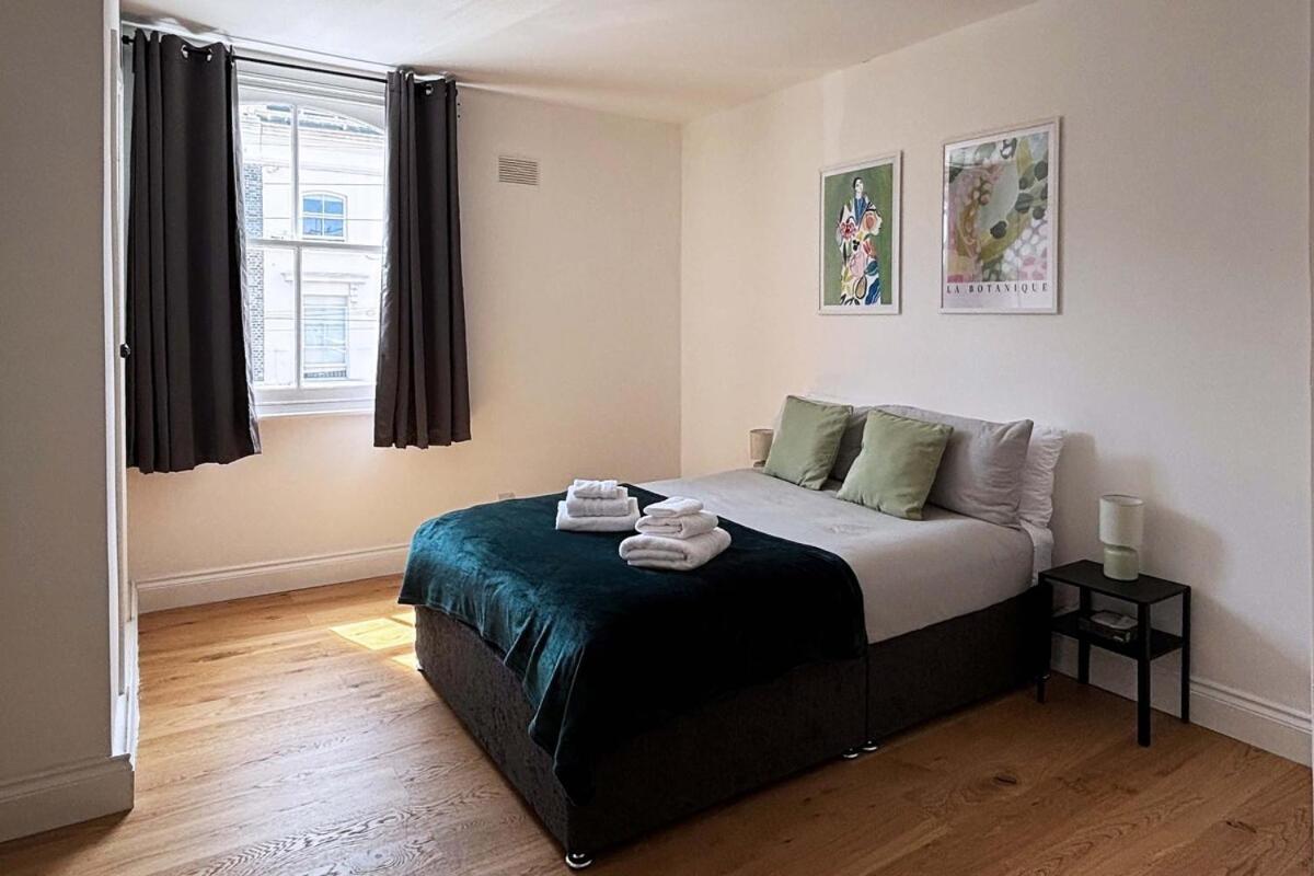 One Bed Flat In Clapham Juction * Londres