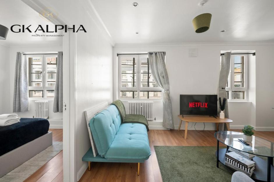 Sophisticated Paddington 2 Bedroom Prime Location * London