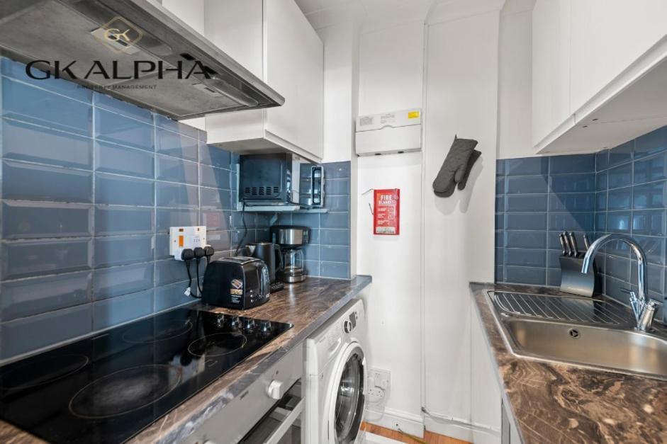Sophisticated Paddington 2 Bedroom Prime Location London