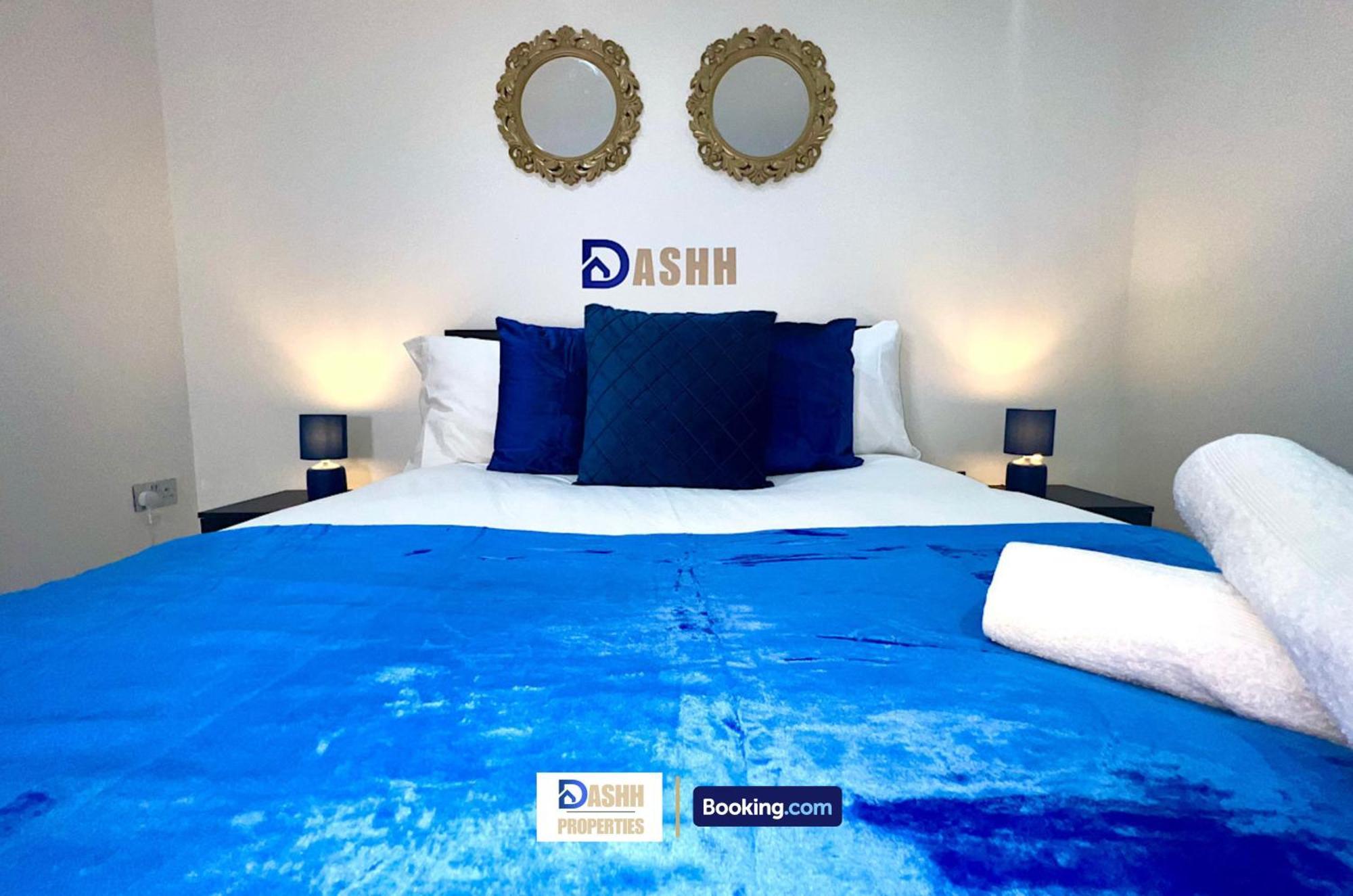 Сasa de vacaciones Three Bedroom By Dashh Short Lets & Serviced In Shepherds Bush Sleeps 9 With Free Wifi *