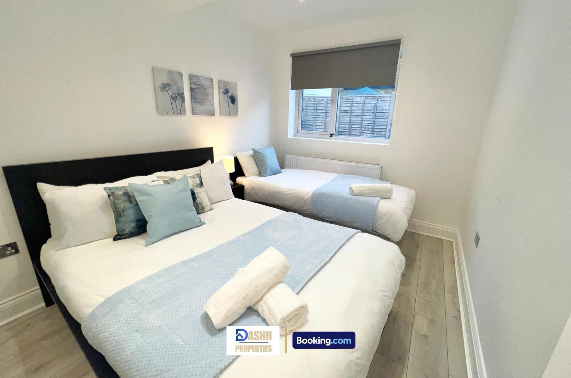 Three Bedroom By Dashh Short Lets & Serviced In Shepherds Bush Sleeps 9 With Free Wifi Сasa de vacaciones *
