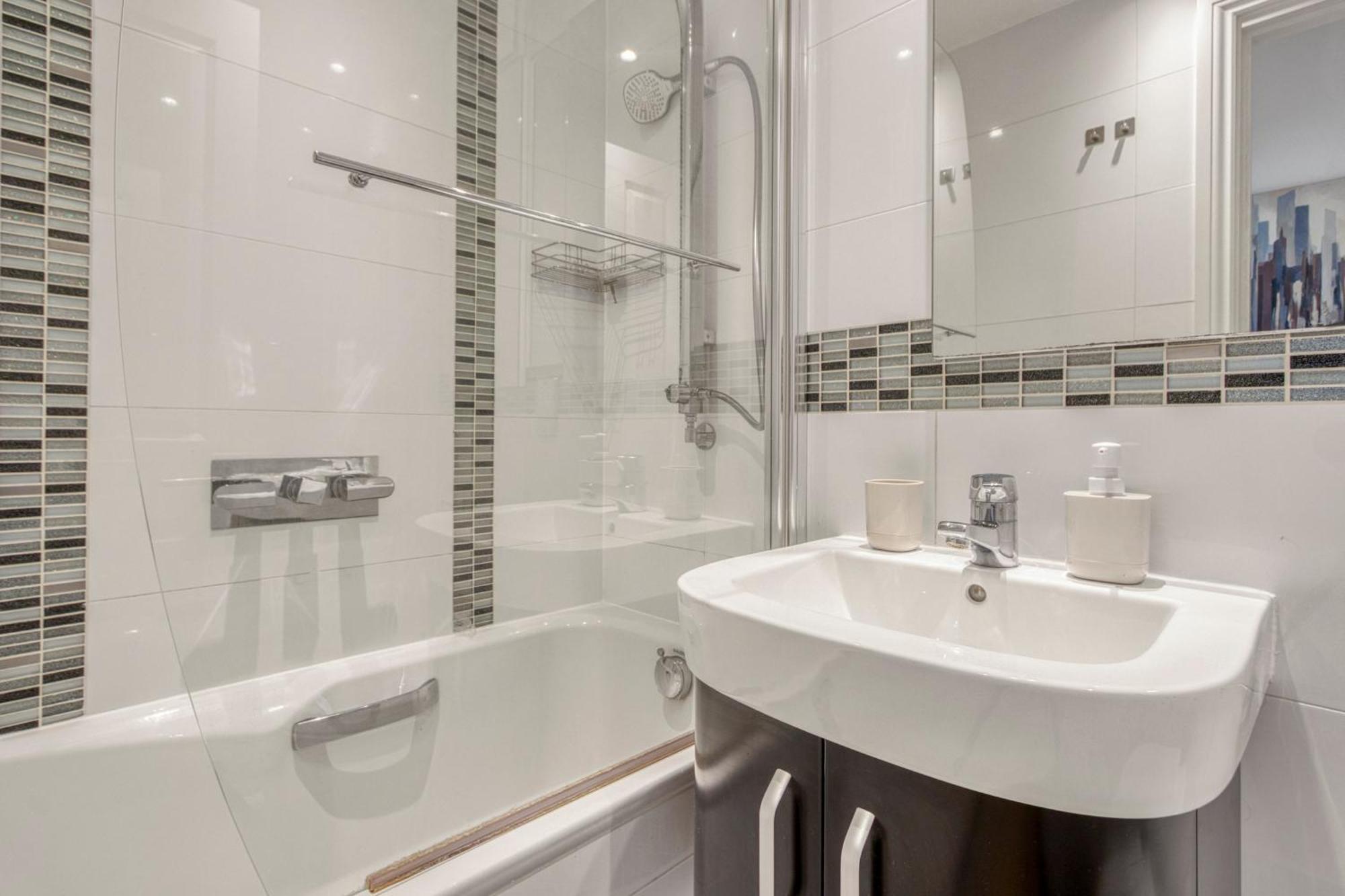 Knightsbridge Harrods 2 Bed 2 Bath With Terrace * London