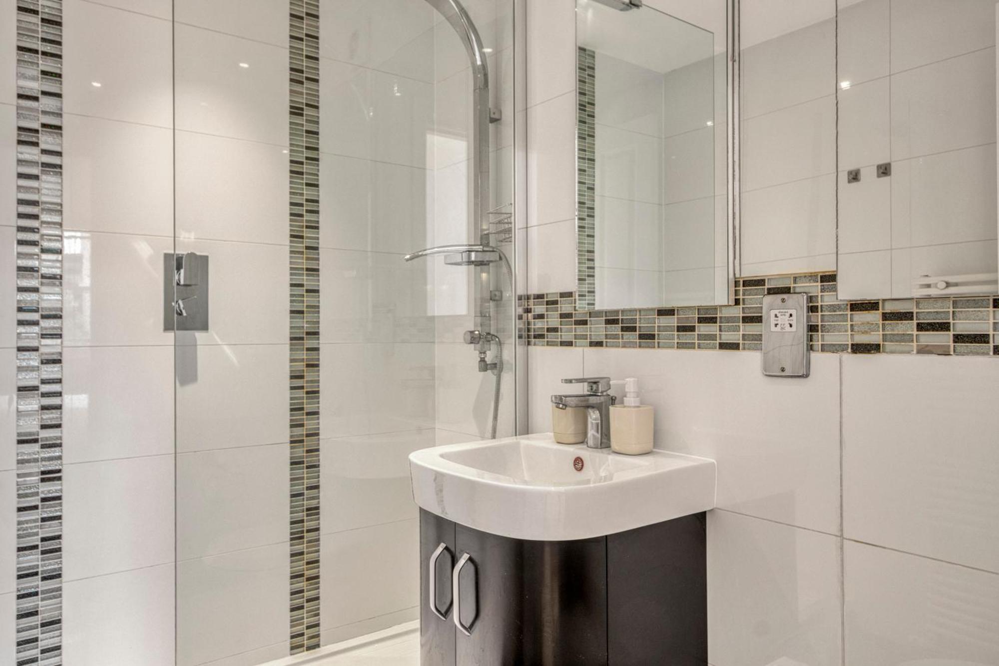 Apartment Knightsbridge Harrods 2 Bed 2 Bath With Terrace London