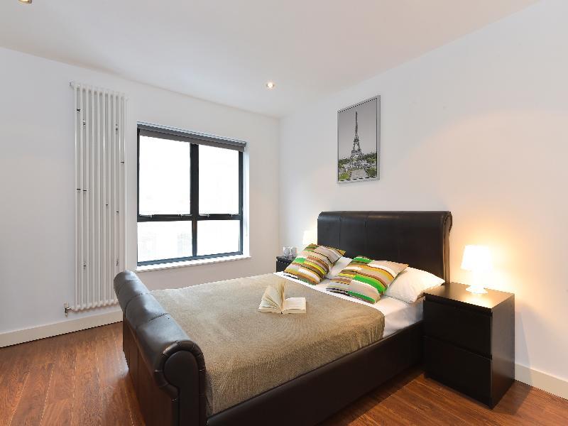 Amber Nike Apartments 4*